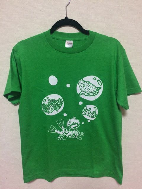 Tシャツ　Ｔシャツ　緑